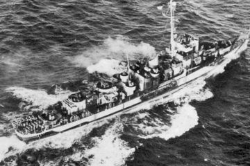 Destroyer Escort Anti Submarine Warfare US Navy WW2 ( Video )