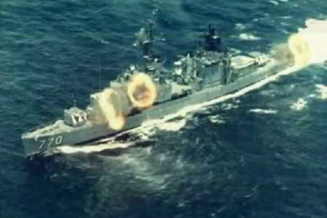 US Navy Destroyers off Vietnam  from 1964-1975. ( Video )